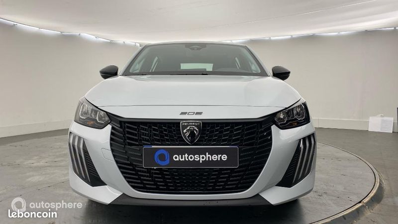 Peugeot 208 1.2 Hybrid 110ch Style e-DCS6 (image 2)