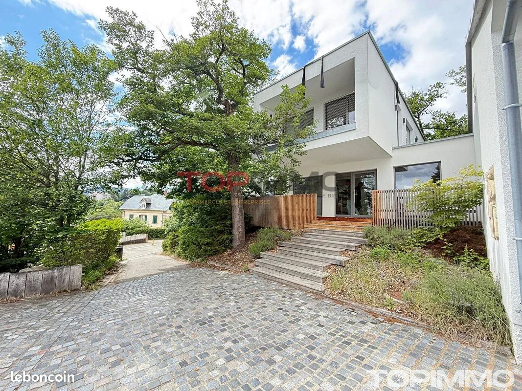 Maison 7 pièces 248 m² · à Ammerschwihr · 248 m² · 884 000 €