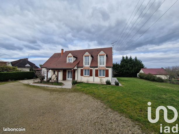 Propriété 8 pièces 181 m²