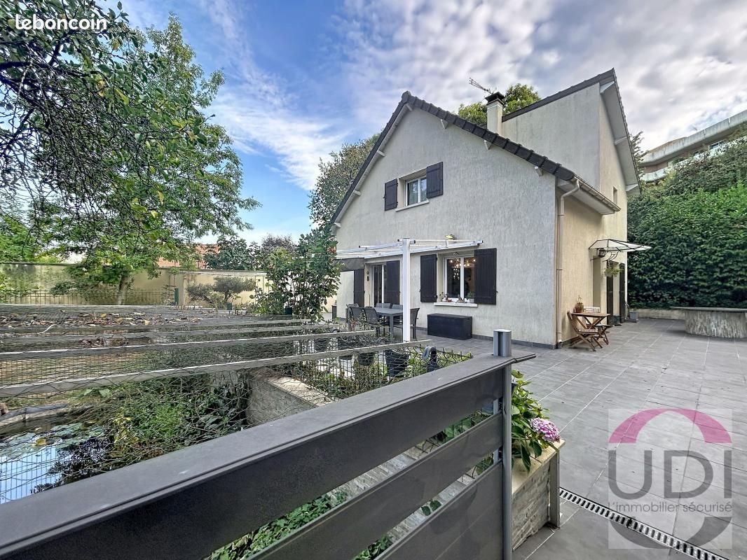 Maison 4 pièces 101 m² · à Villebon-sur-Yvette · 101 m² · 432 000 €