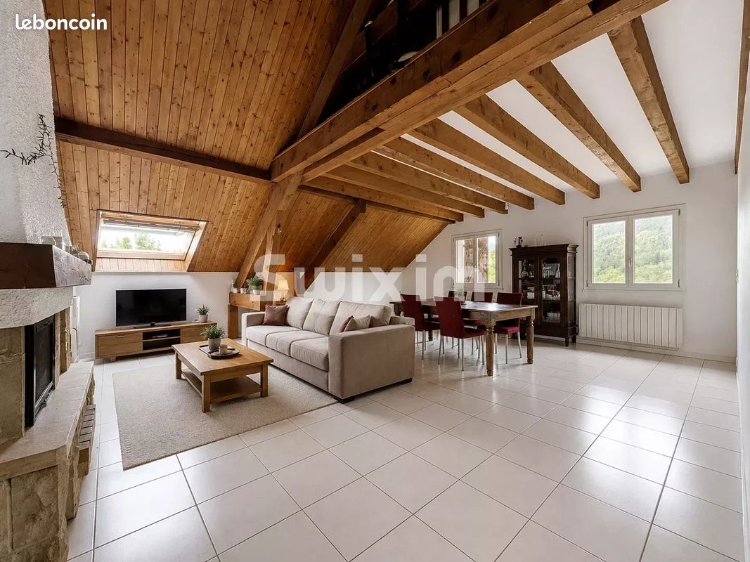Appartement 6 pièces 263 m² · à Gex · 263 m² · 480 000 €