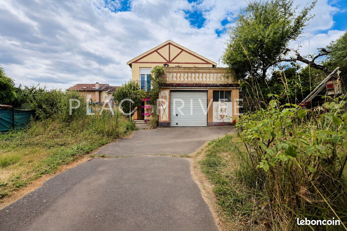 Appartement 4 pièces 85 m² · à Saint-Max · 85 m² · 27 400 €