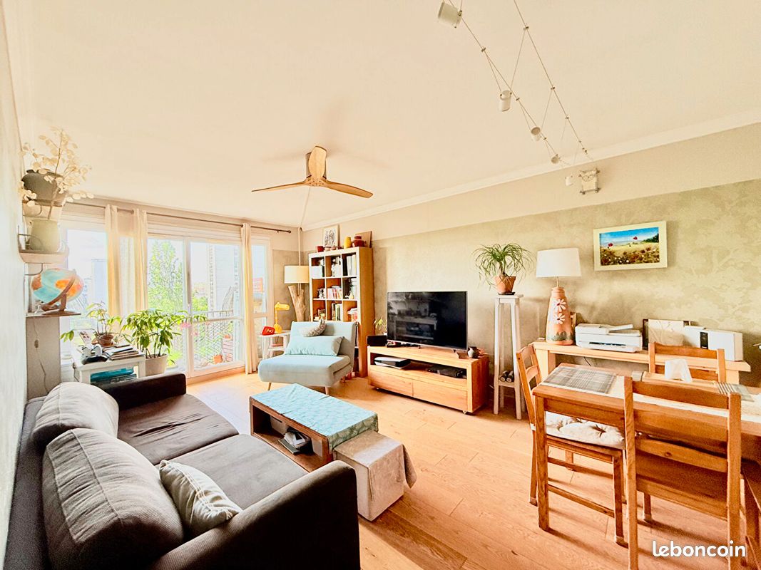 Appartement 3 pièces 62 m² · à Villejuif · 62 m² · 299 000 €