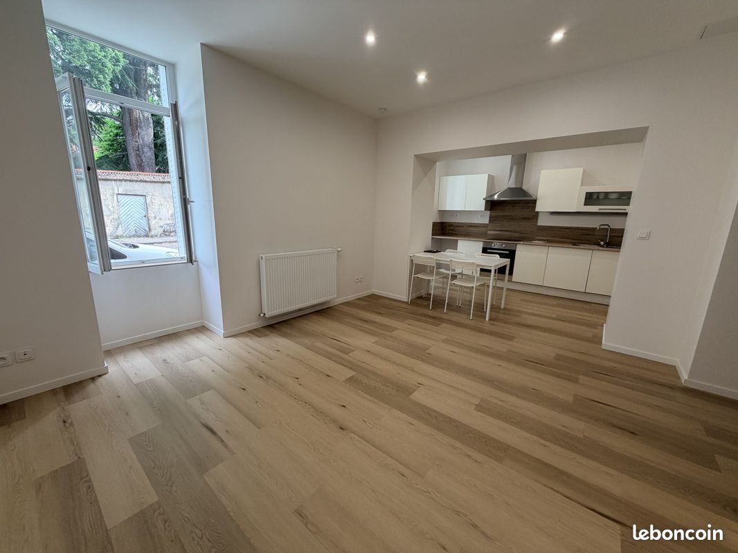 Appartement 3 pièces 52 m² · à La Côte-Saint-André · 52 m² · 675 €/mois