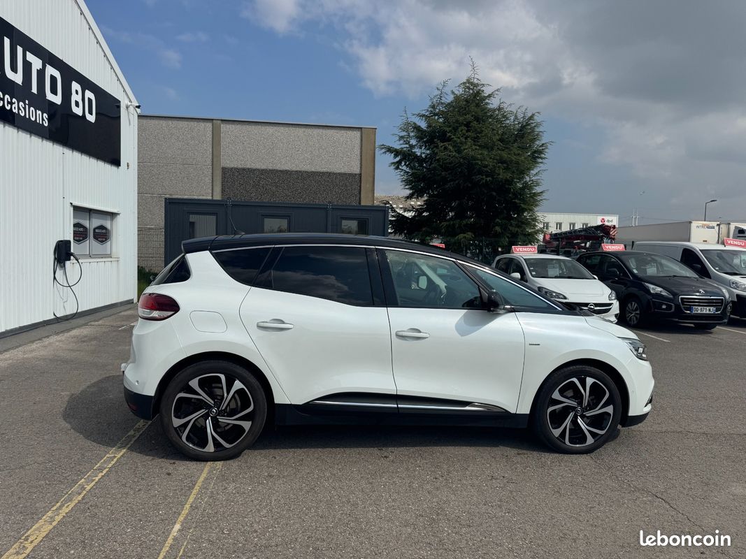 RENAULT SCENIC IV Edition One 1.2i 130 CV 09/2016 47800 KM TOIT PANORAMIQUE INTIÉRIEUR CUIR SIÈGES CHAUFFANTS ET MAS (image 8)