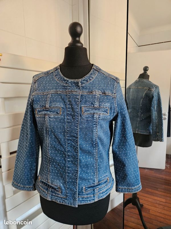 Tres belle veste en jean avec strass marque Liu jo Milano Vêtements