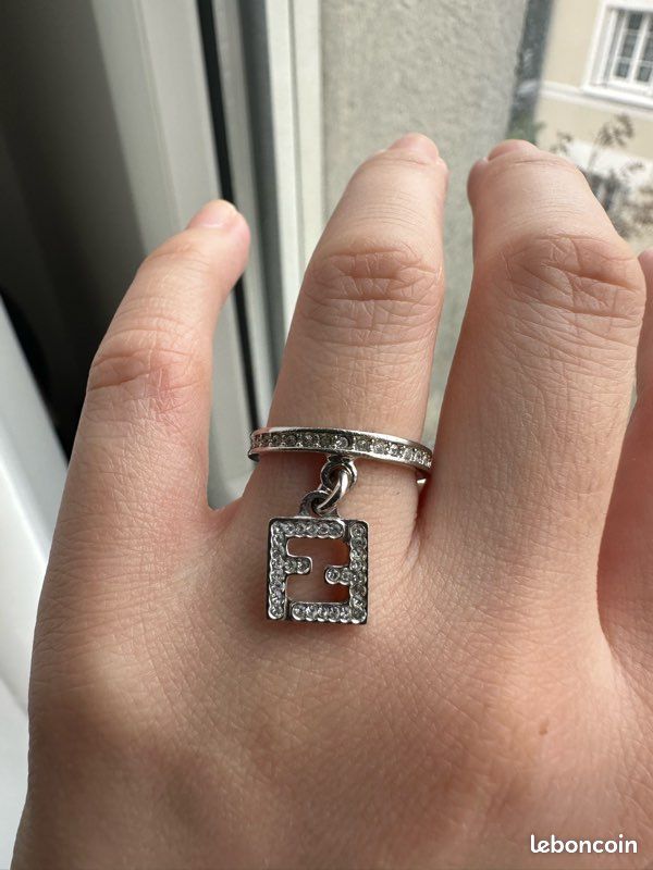 Bague FF Fendi Montres Bijoux