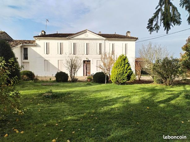 Maison 9 pièces 274 m²