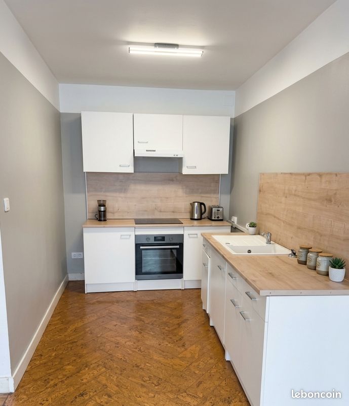 Appartement 2 pièces 70 m² · à Bourbonne-les-Bains · 70 m² · 400 €