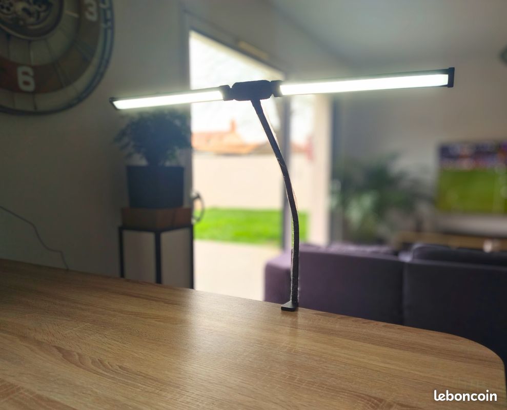 Lustaled Lampe De Bureau LED à Pince Double Tête – 2000 Lumens, 20W, 3 Températures & 10 Niveaux, Protection Yeux, Rotative 360° Pour Travail, Lecture Et Dessin