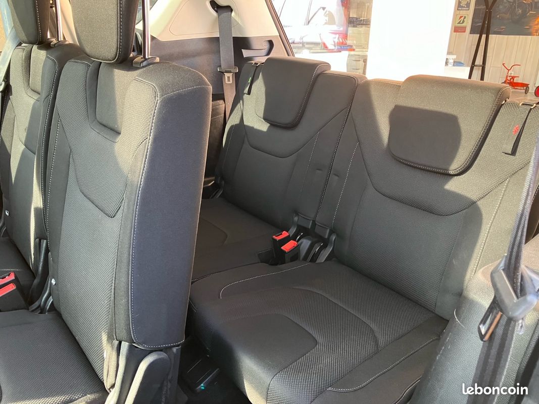 FORD S-MAX 2.0 EcoBlue 150 Ch SS Titanium 7 places (image 9)