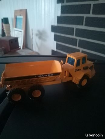 JOAL-Tombereau articulé VOLVO BM A-25, neuf en boite, 19,5 cm, Vente aux enchères : Jouets