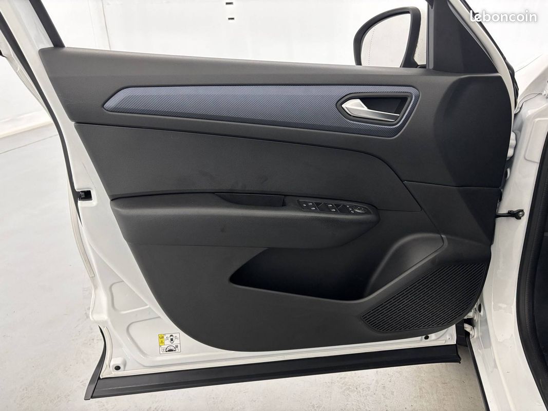 RENAULT Arkana E-Tech hybride 145 - 22 Evolution (image 11)
