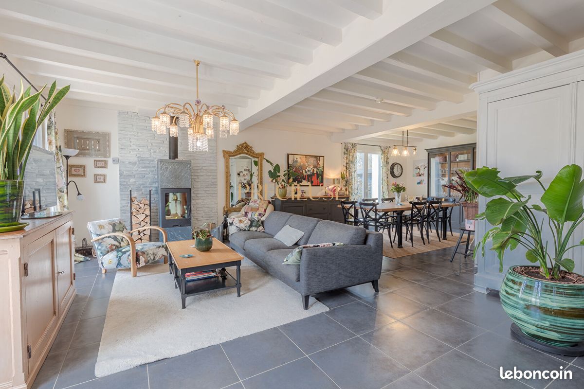 Maison 7 pièces 180 m² · à Langoiran · 180 m² · 448 000 €