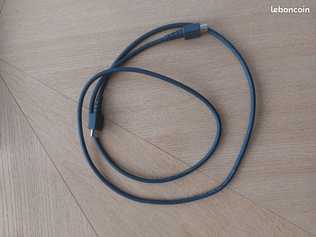 PlayStation 4 + câbles et jeux vidéos (image 5)