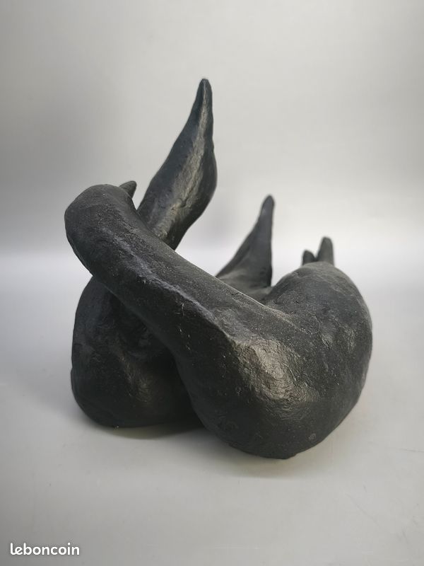 Sculpture moderniste en grès noir / terre cuite – Couple de cygnes (image 3)