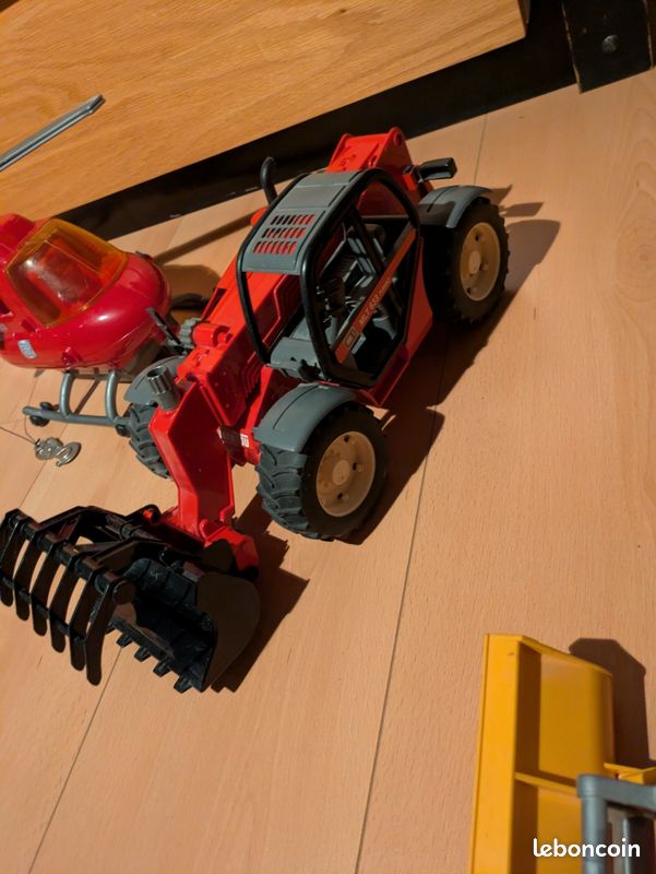 Jouets engins chantier et hélico pompiers (image 4)