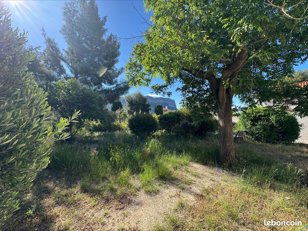 Maison 4 pièces 130 m² · à Cassis · 130 m² · 3 200 €/mois