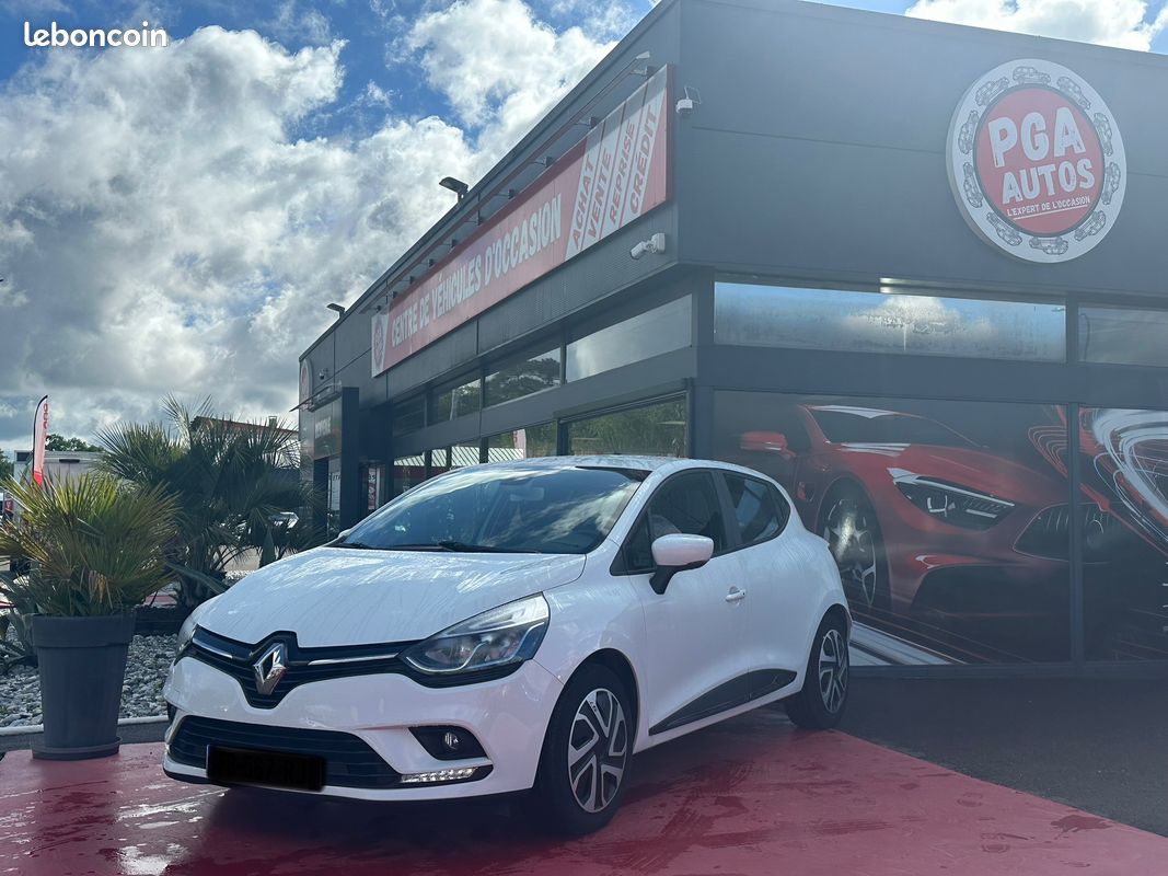 Renault Clio 0.9 L TCe 90 CH "Business" (image 1)