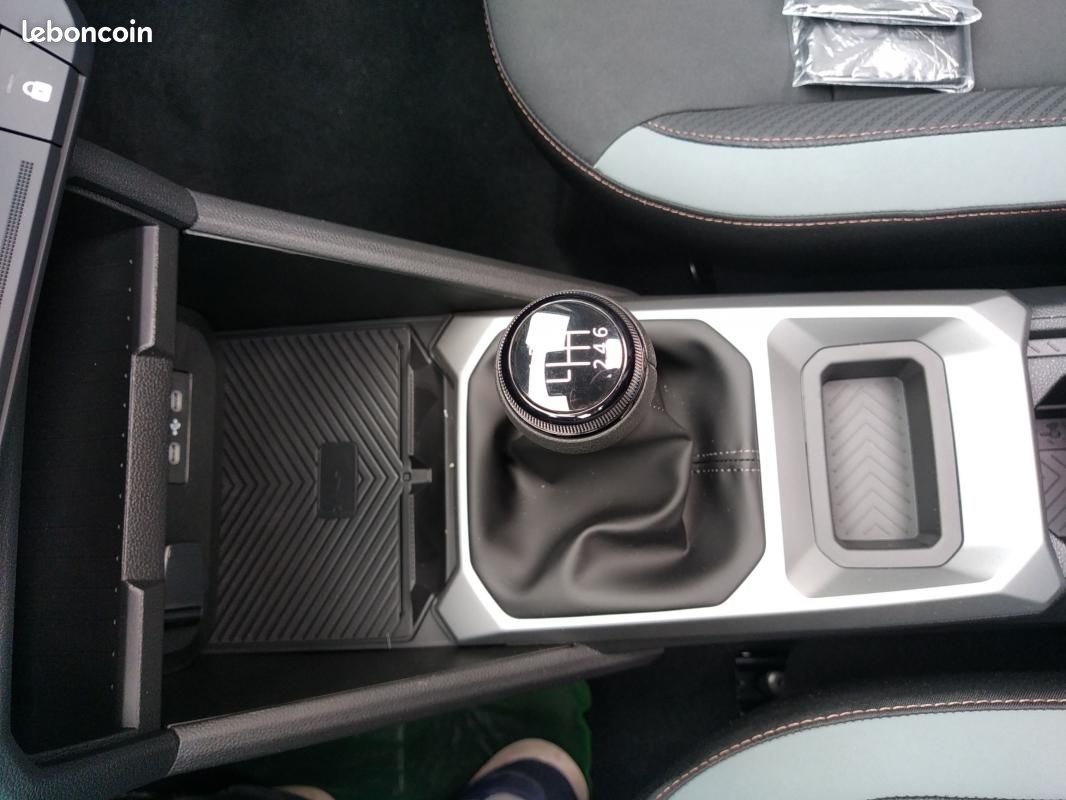 Dacia bigster EXTREME Mild Hybrid TCE 140ch BVM (image 22)