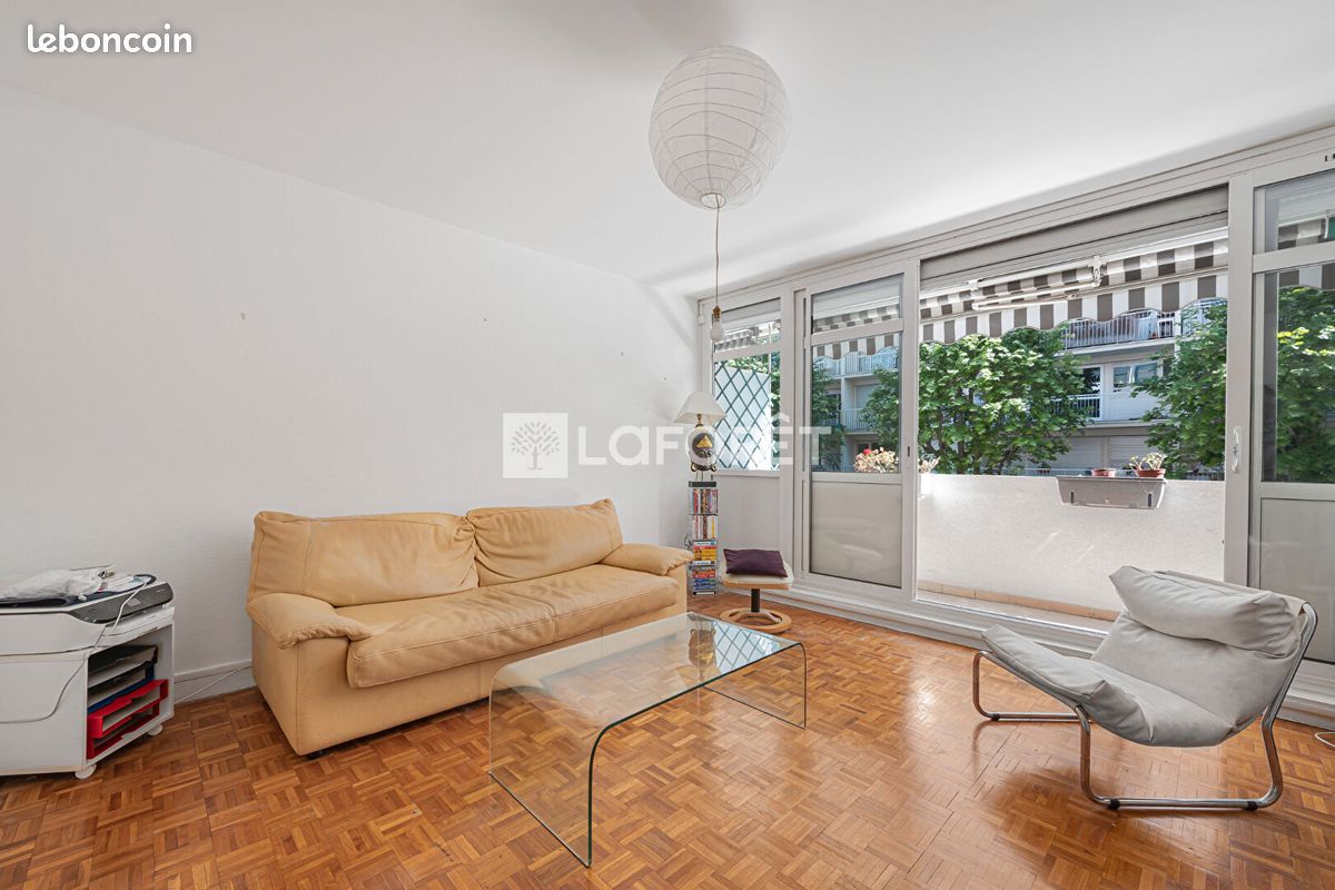 Appartement 3 pièces 56 m² · à Paris · 56 m² · 450 000 €