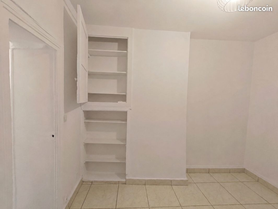 Studio 16 m² | Rénové & Clé en main | Calme sur Cour | Paris 18e (Jules ...