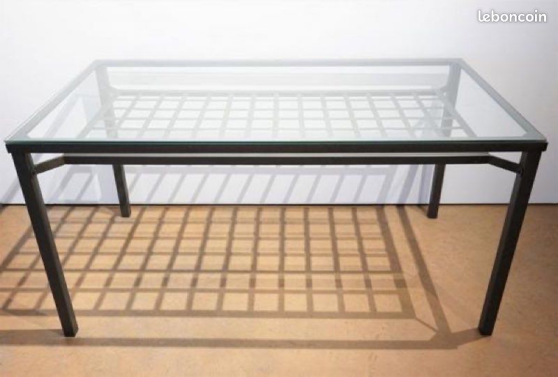 Ensemble table et 4 chaises en métal et verre (image 1)