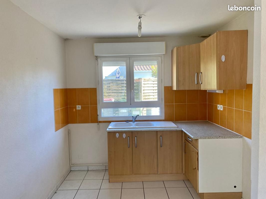 Pavillon 5 pièces 100 m² - Niort 79000 (image principale 3)