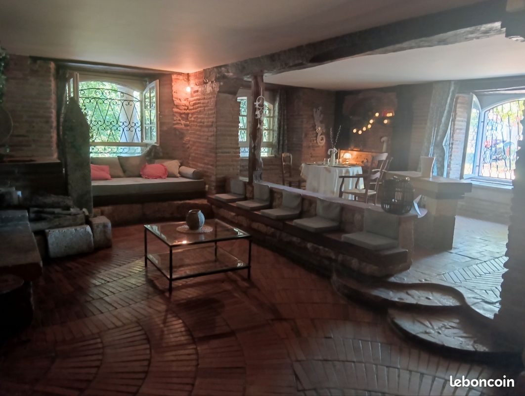 Appartement 2 pièces 107 m² · à Saint-Cézert · 107 m² · 1 080 €