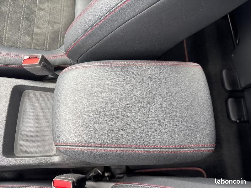 Ford Kuga 2.5 Duratec 225ch PHEV ST-Line X BVA (image 22)