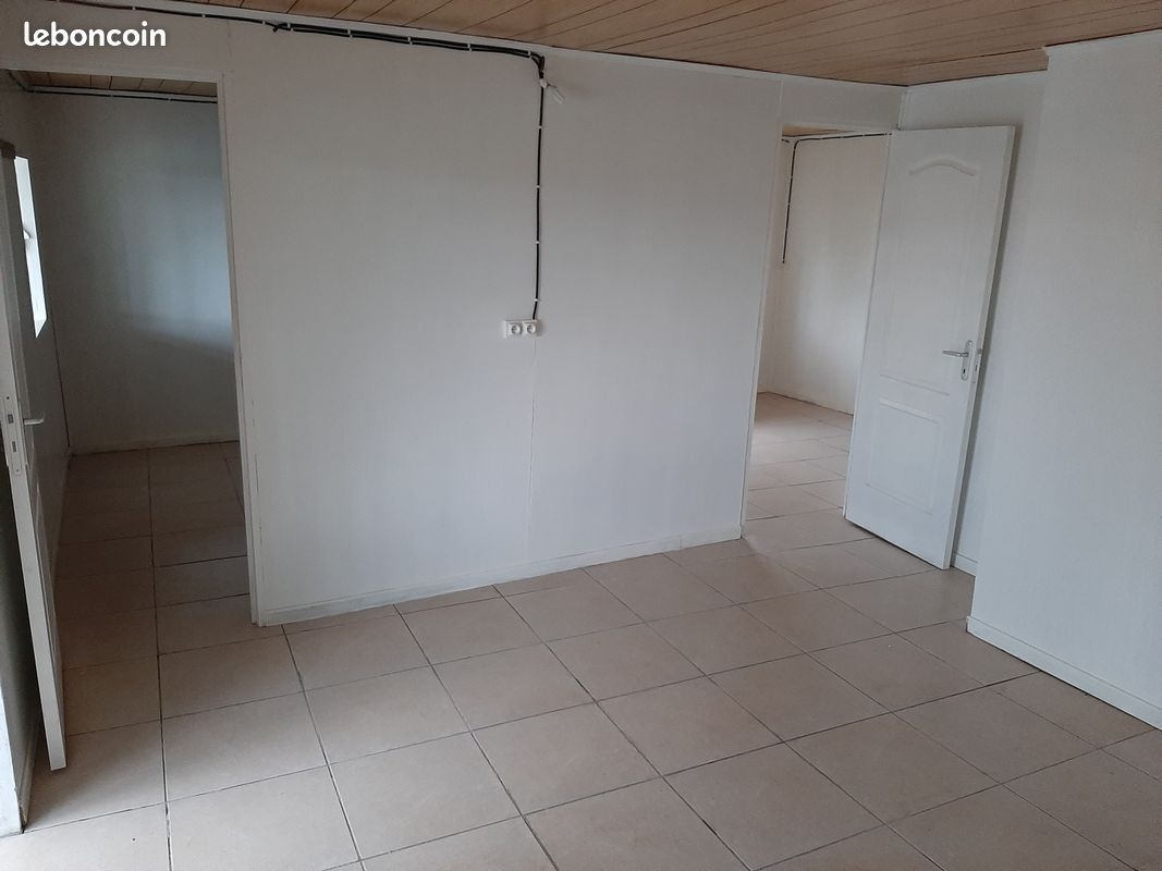 Maison 3 pièces 70 m² · à Sainte-Suzanne · 70 m² · 755 €/mois