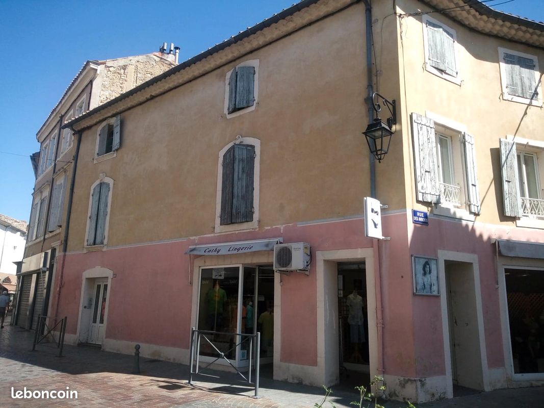 Appartement 1 pièce 30 m² · à Pierrelatte · 30 m² · 450 €/mois