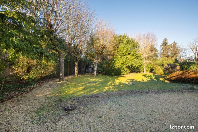 Terrain 401 m² SAINT-MAUR-DES-FOSSES
