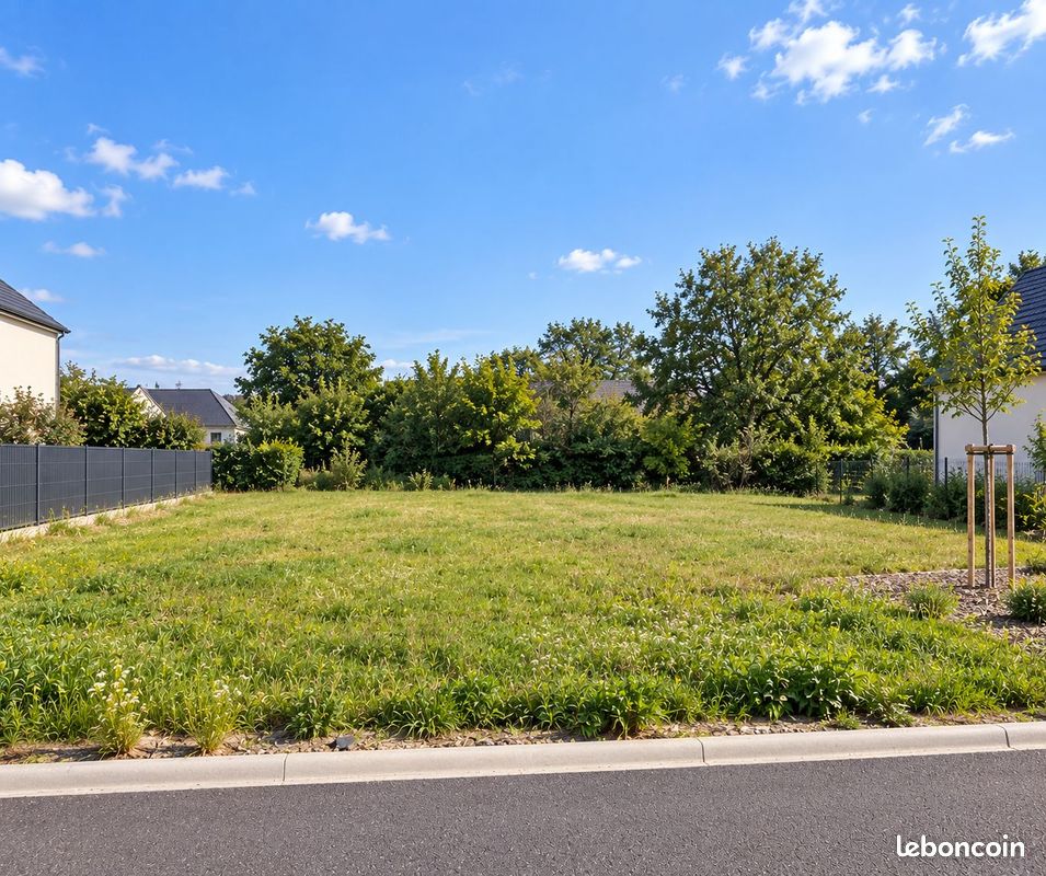 Terrain à bâtir de 443 m² à SAINT-AIGNAN-GRANDLIEU (44) · 124 600 €