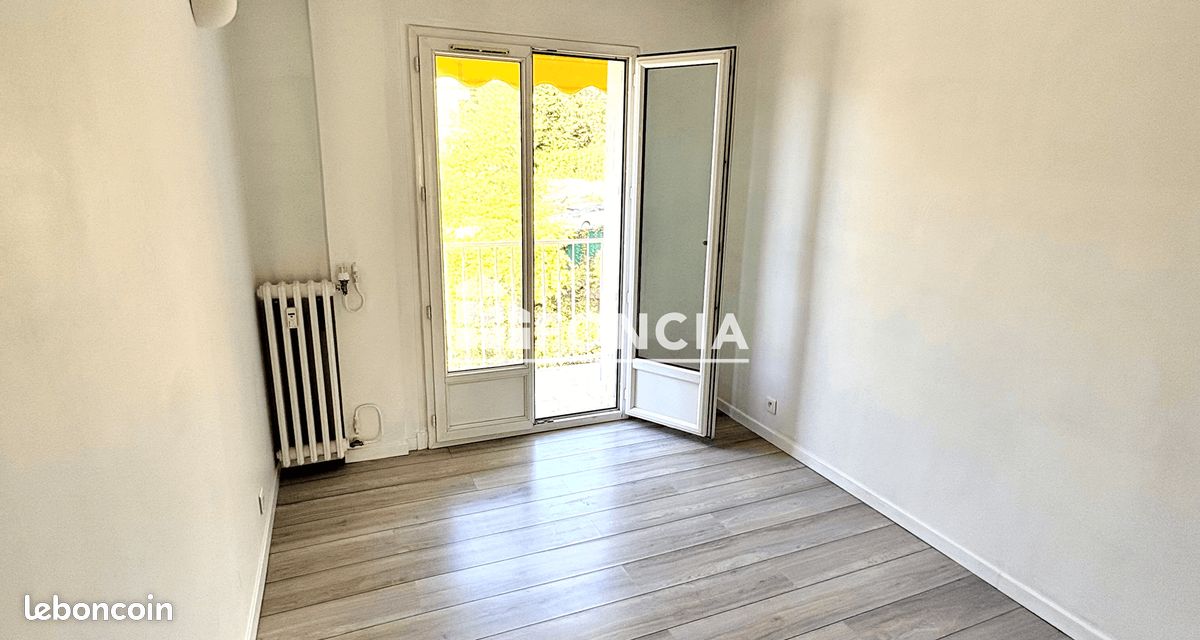 Apartment (image 2)