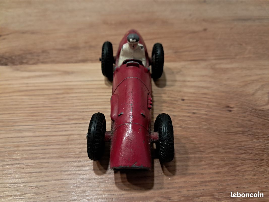 Dinky Toys - 1:43 - Ferrari Meccano France 23J - Auto de