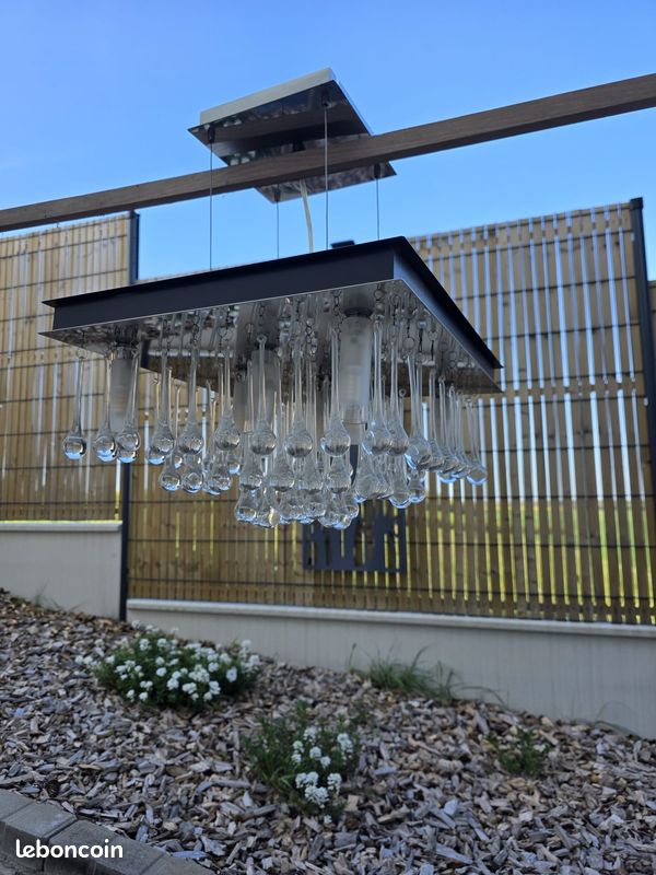 Plafonnier en cristal carré – L’élégance suspendue (image 7)