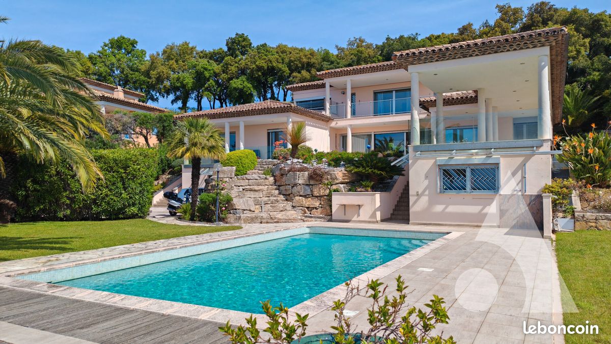 Maison 6 pièces 200 m² · à Sainte-Maxime · 200 m² · 3 950 000 €