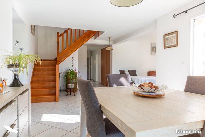 Pavillon 7 pièces 161 m²