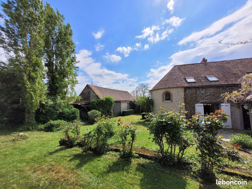 Maison 5 pièces 114 m² · à Auneau-Bleury-Saint-Symphorien · 114 m² · 154 000 €