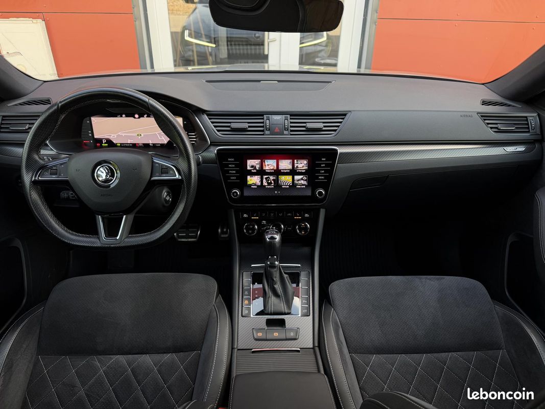 SKODA SUPERB Sportline TSI PHEV Hyrbide recharg 218 DSG 1ère Main Attelage Caméra Kessy GPS (image 44)