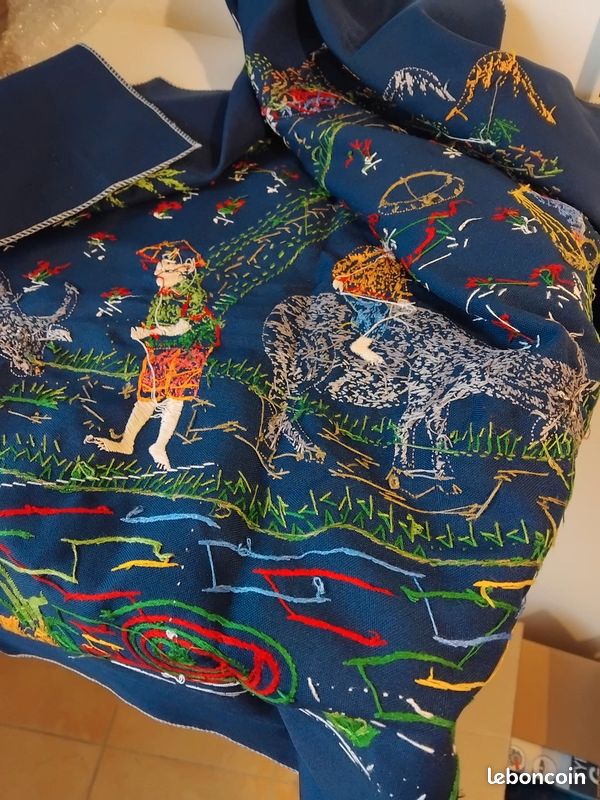 Broderie Traditionnelle Faite Main - Ethnie Hmong Du Vietnam - Format Unique