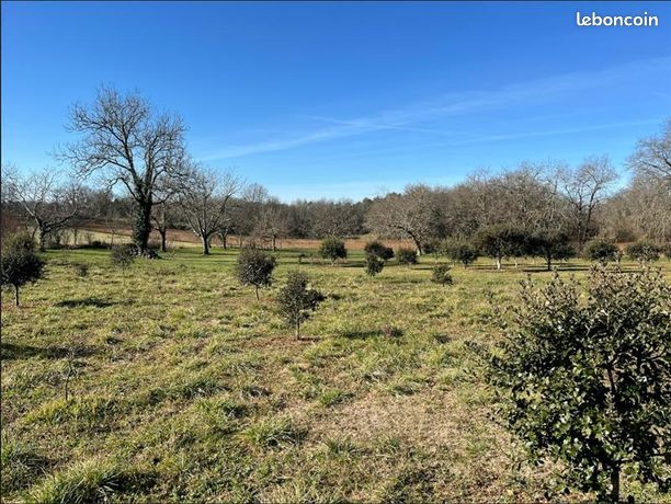 Terrain 3 895 m² Saint Germain Des Pres
