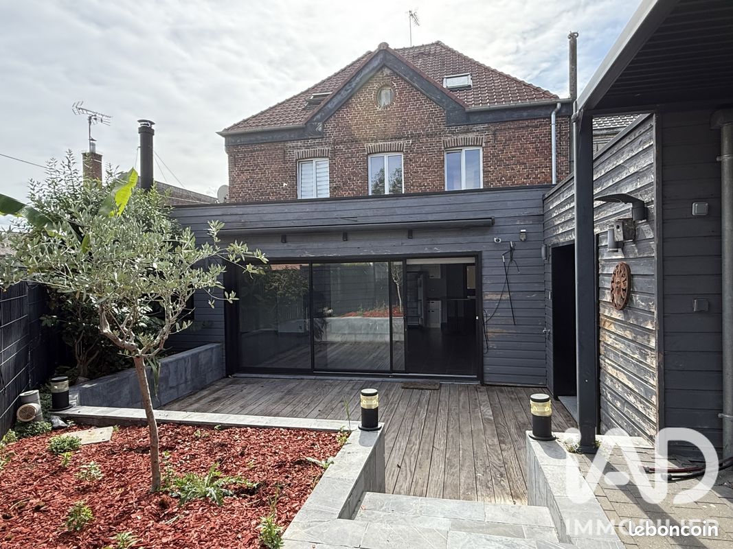 Maison 10 pièces 205 m² · à Cysoing · 205 m² · 528 000 €