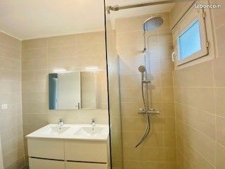 Appartement a louer tassin-la-demi-lune - 4 pièce(s) - 96 m2 - Surfyn