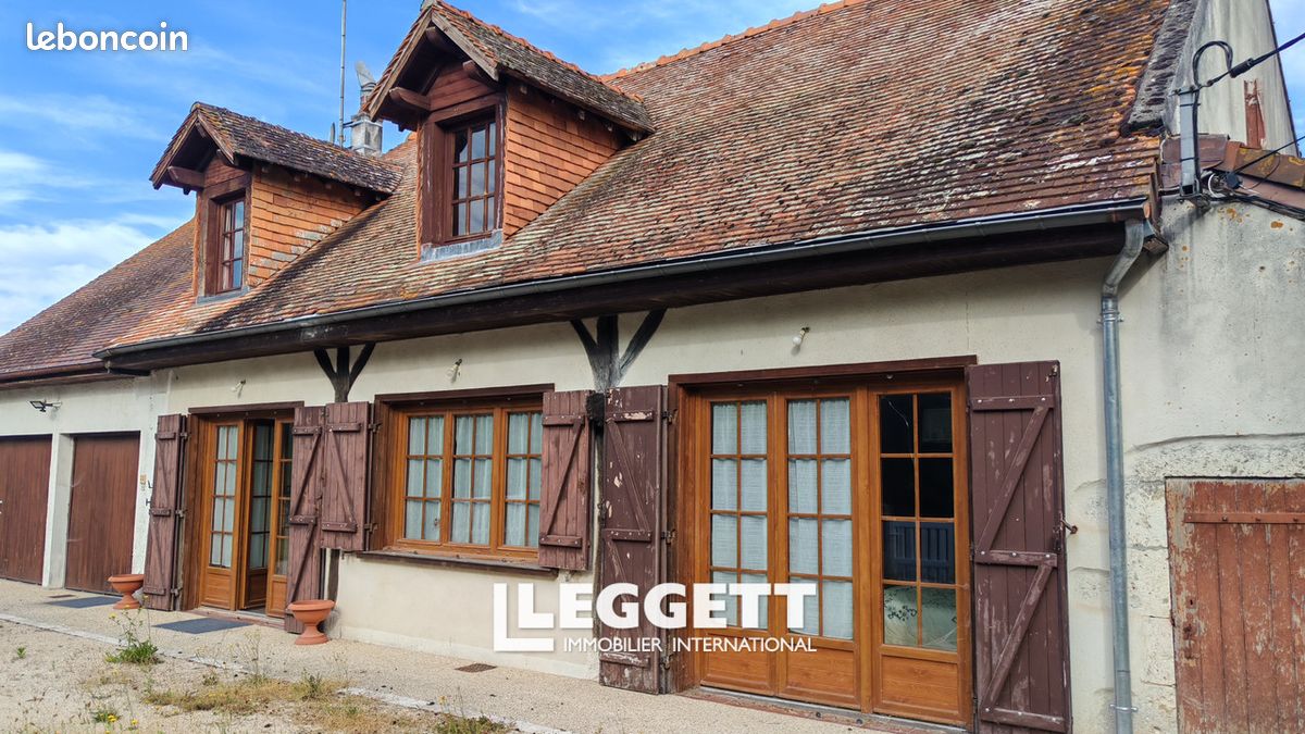 Maison 8 pièces 204 m² · à Cour-Cheverny · 204 m² · 212 760 €