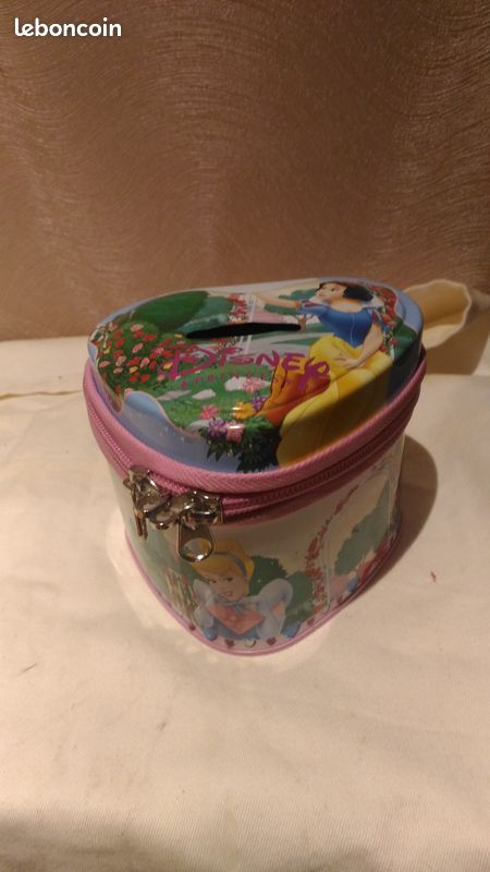 Tirelire coeur princesses WALT DISNEY (image 1)