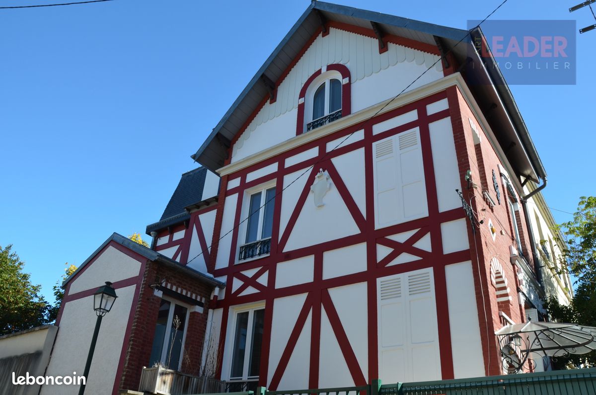 Maison 8 pièces 200 m² · à Montmorency · 200 m² · 699 000 €