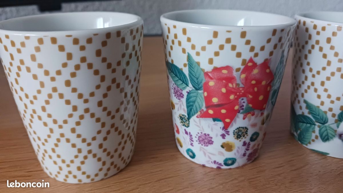 Tasse Céramique FOXTROT 'Laissez Lucie Faire' - Beige - Mug Humour