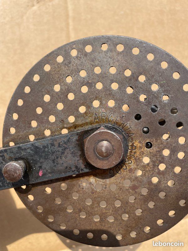 Perceuse à Volant Ancienne ARGENTA Brevetée – La Chignole Qui A Du Vécu Et Du Charme